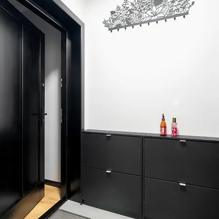 Modern Desk & Bedroom By Renters Apartment *