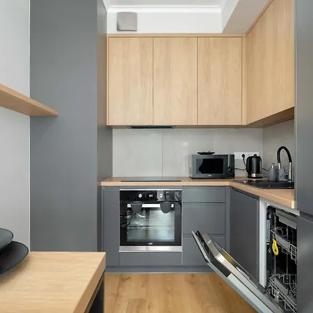 Modern Desk & Bedroom By Renters