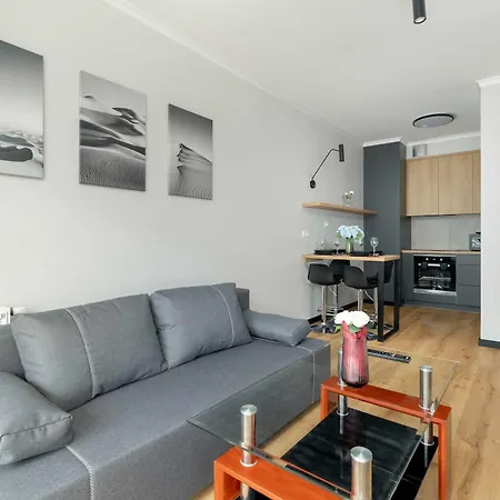 דירה Modern With Balcony By Renters *